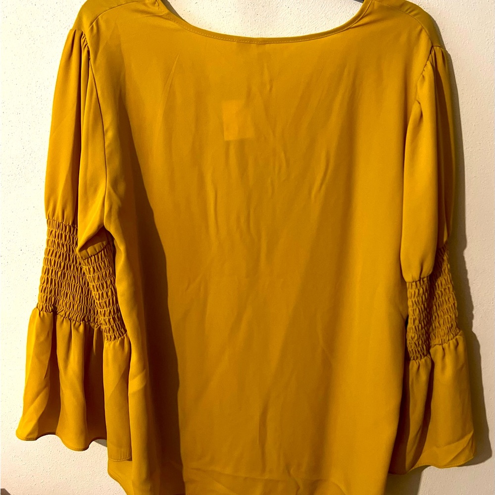 Beautiful women blouse Large “Fall Ready”
